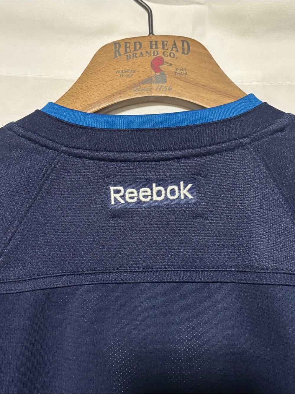 Winnipeg Jets Reebok Women's NHL Hockey
Jersey XL - Picture 8 of 10